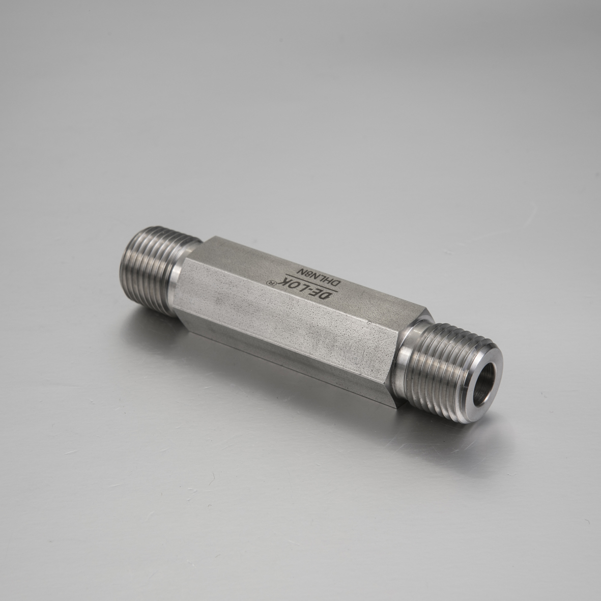 Instrument Hexagon Long Nipple MXM Pipe Fitting