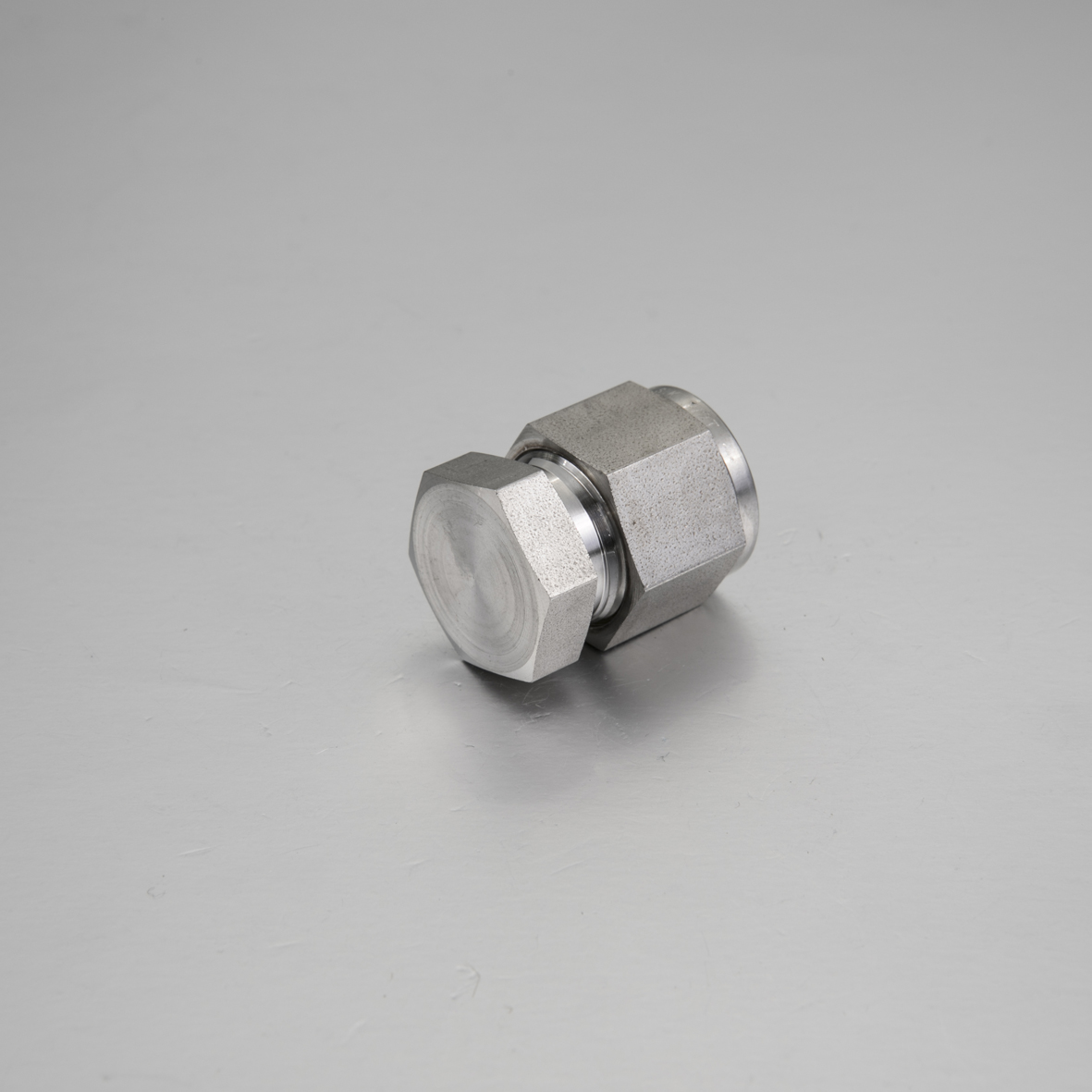 Instrument Tube Cap Fitting