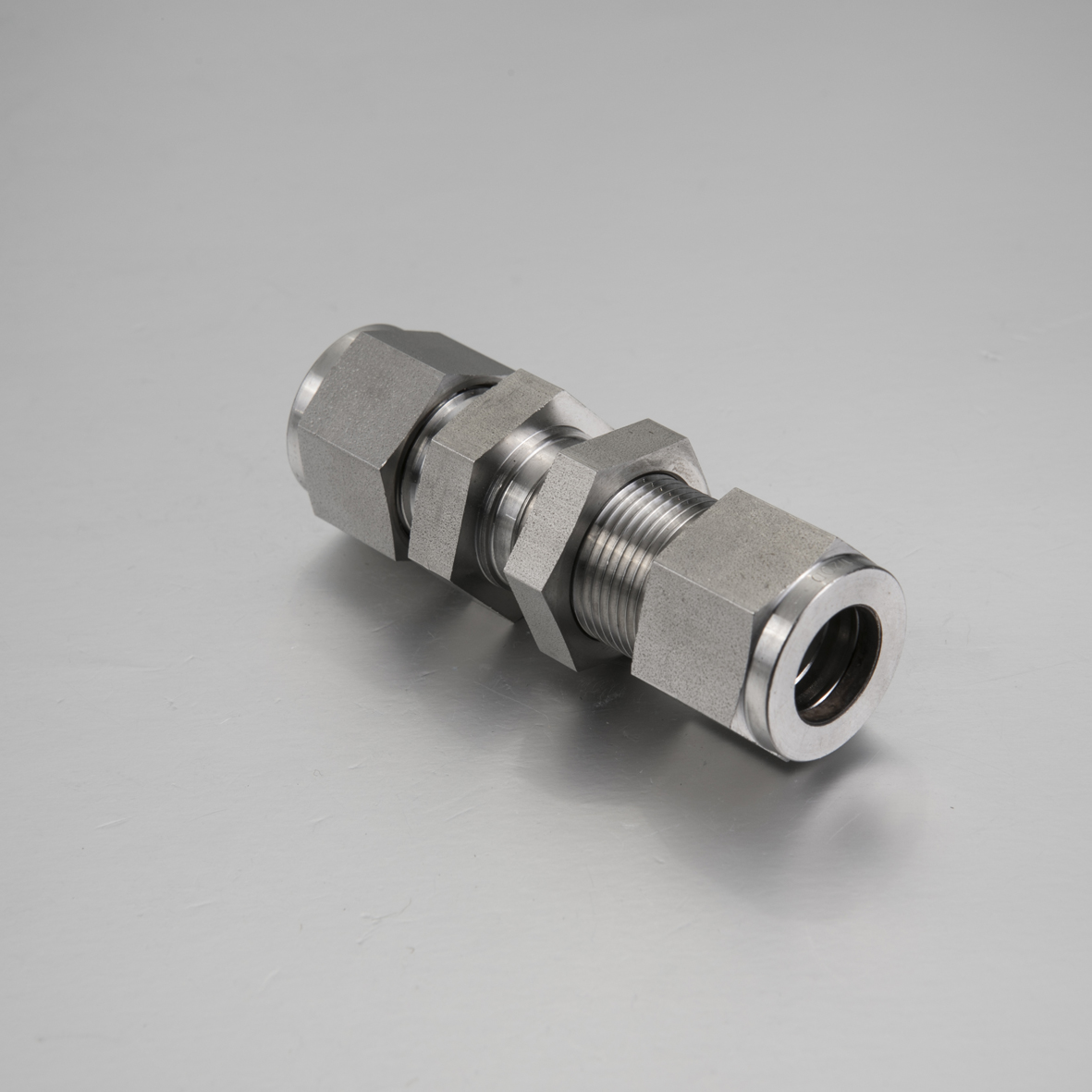 Instrument Bulkhead Union Tube Fitting