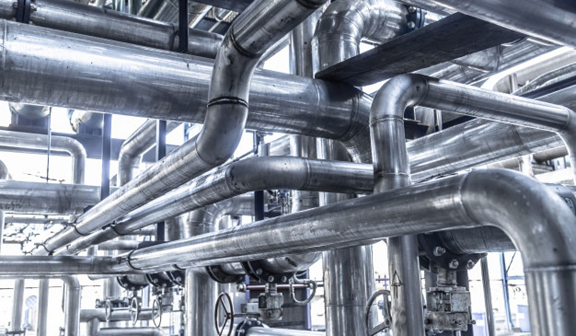 Should we close the valves when the gas pipes are on fire?